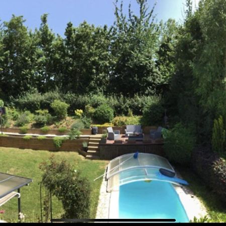 Une Belle Chambre Au Calme Avec Piscine Ormesson-sur-Marne Exterior photo
